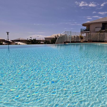 Appartement Villa Sur Le Toit, Vue Mer Saint-Gilles-les Bains Exterior foto