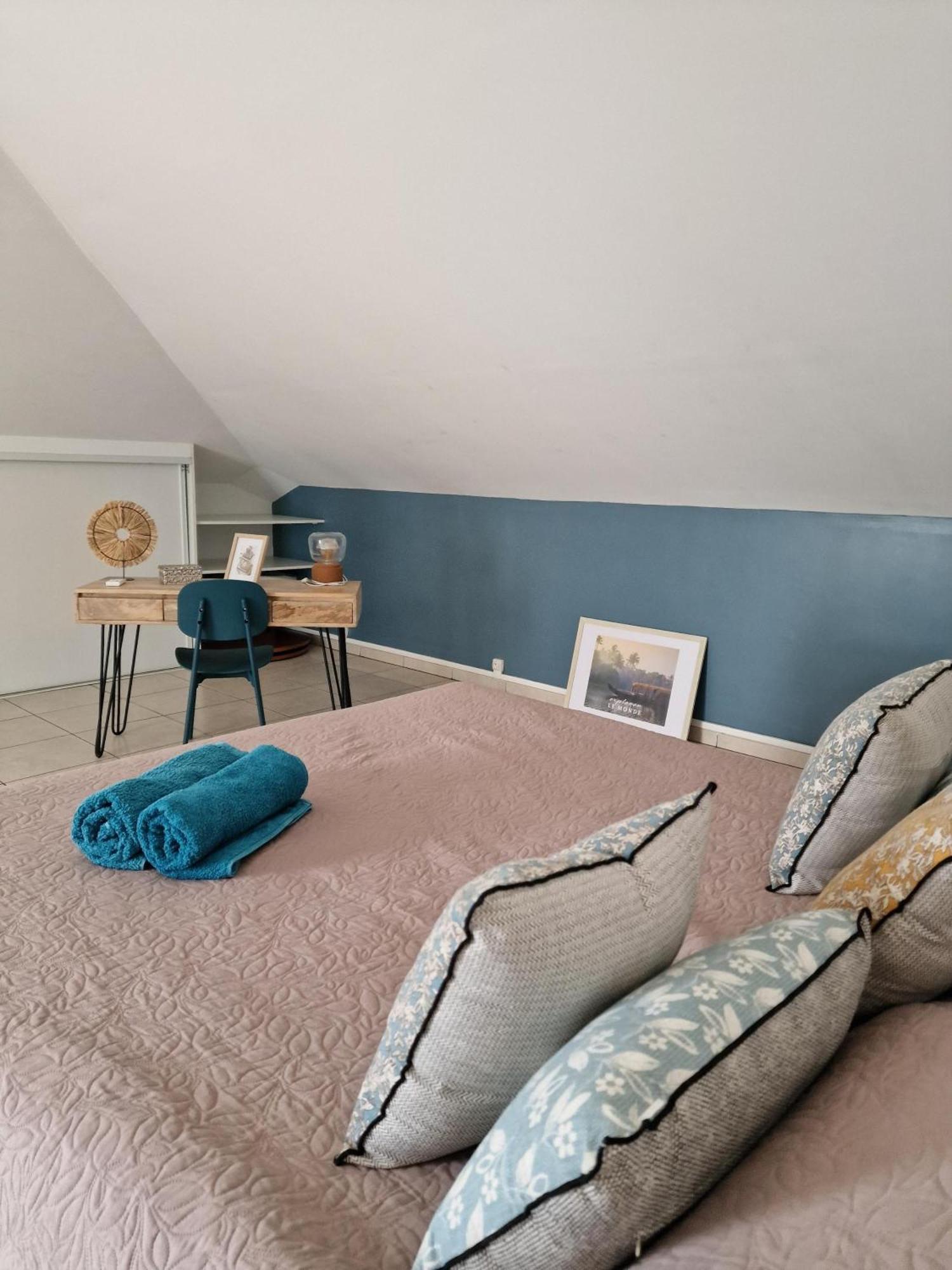 Appartement Villa Sur Le Toit, Vue Mer Saint-Gilles-les Bains Exterior foto