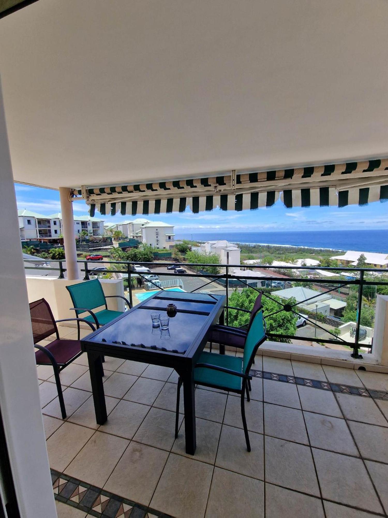 Appartement Villa Sur Le Toit, Vue Mer Saint-Gilles-les Bains Exterior foto