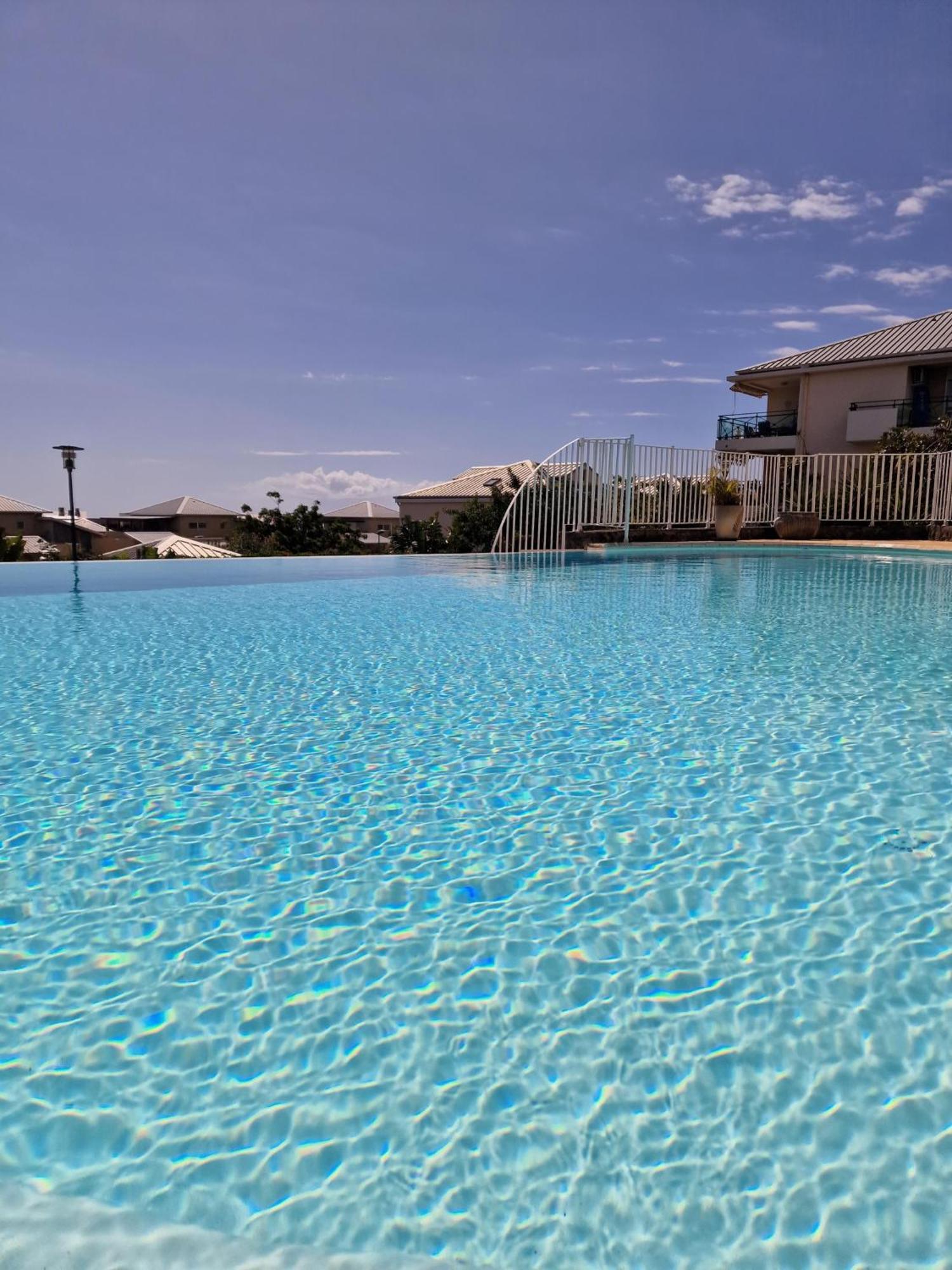 Appartement Villa Sur Le Toit, Vue Mer Saint-Gilles-les Bains Exterior foto