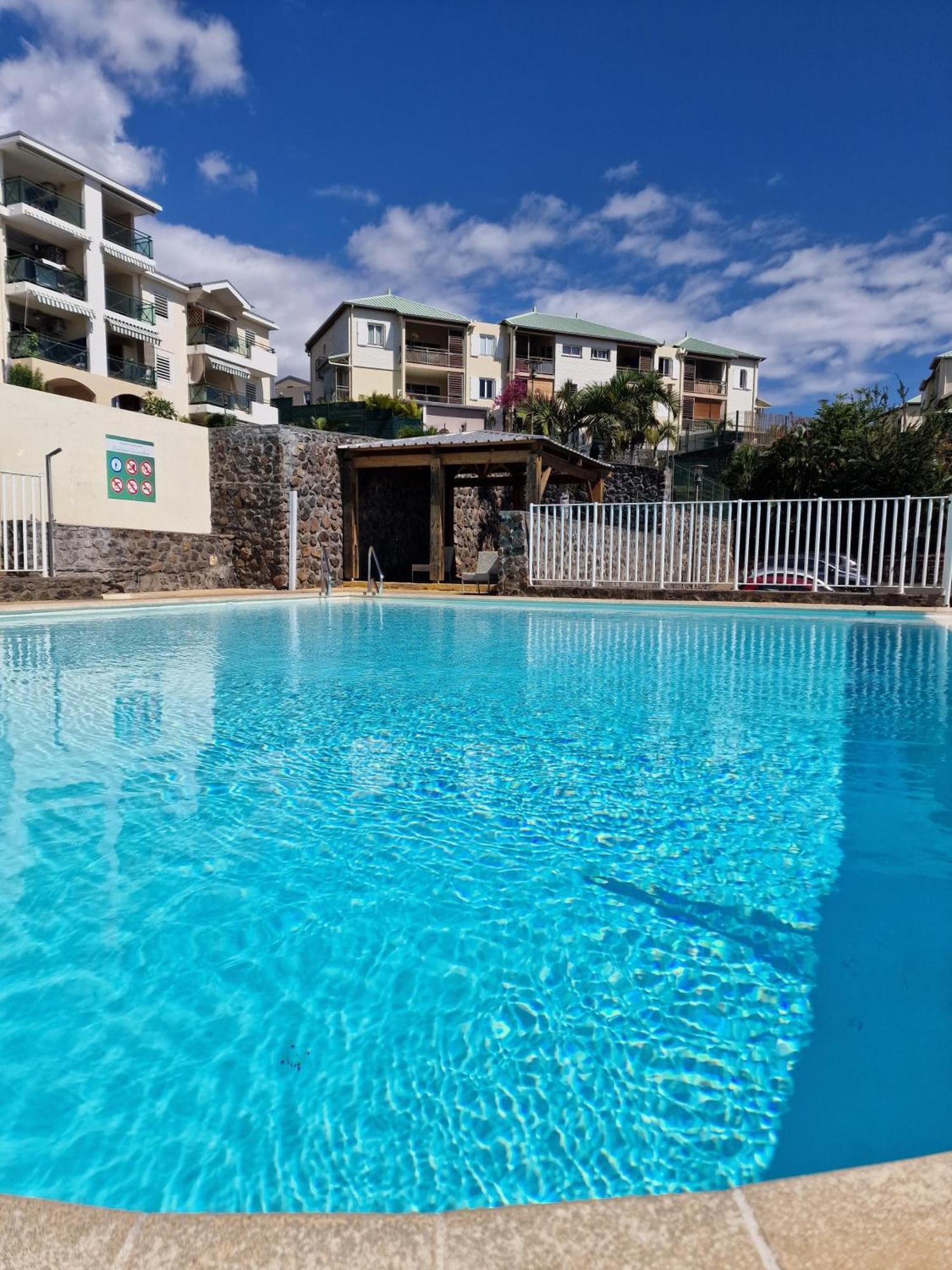 Appartement Villa Sur Le Toit, Vue Mer Saint-Gilles-les Bains Exterior foto